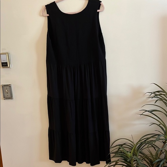 NWT J. JILL Smocked Sleeveless Maxi Dress - Picture 4 of 5